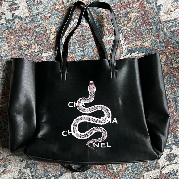 LA Trading Company Handbags - LA TRADING COMPANY “cha cha Chanel” tote bag